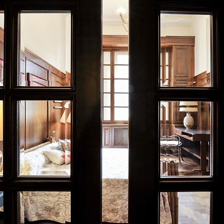 Ur-Nest Strada Maggiore ボローニャ エクステリア 写真