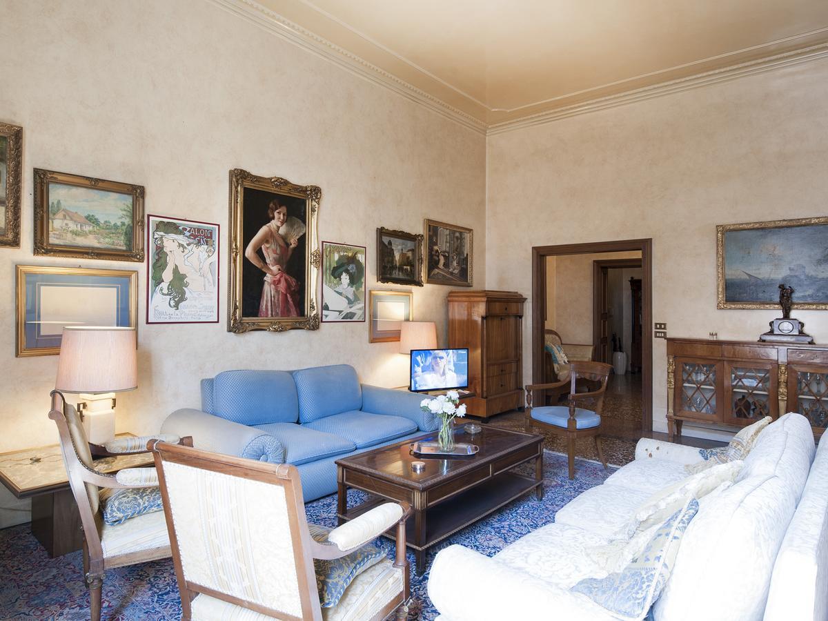 Ur-Nest Strada Maggiore ボローニャ エクステリア 写真